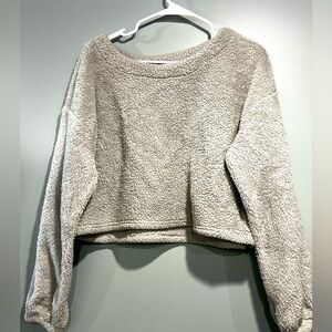 ⚡️5 for $20 XL Cropped Gray Warm Fuzzy Crew Neck Women’s Sweatshirt